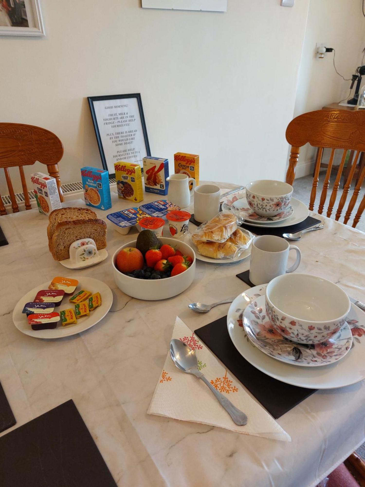 Moonraker Private Room In Our Cosy Cottage Home St Austell Luaran gambar